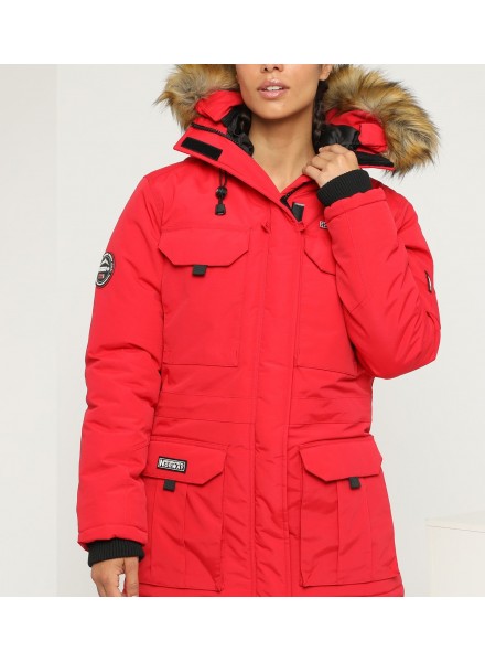 LADY ROJO | Geographical Norway